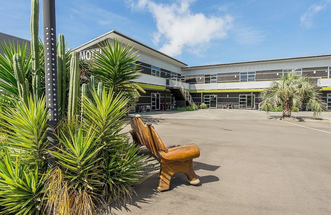 151 On London Motel & Conference Centre-1