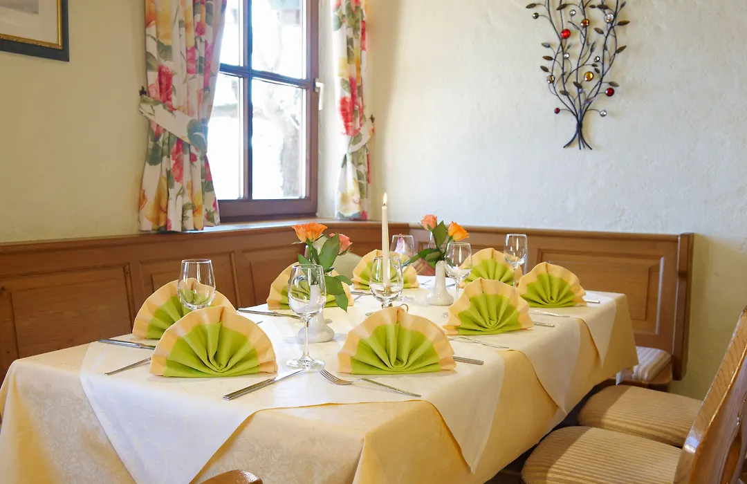 Hotel Seeblick&Ferienwohnung-1
