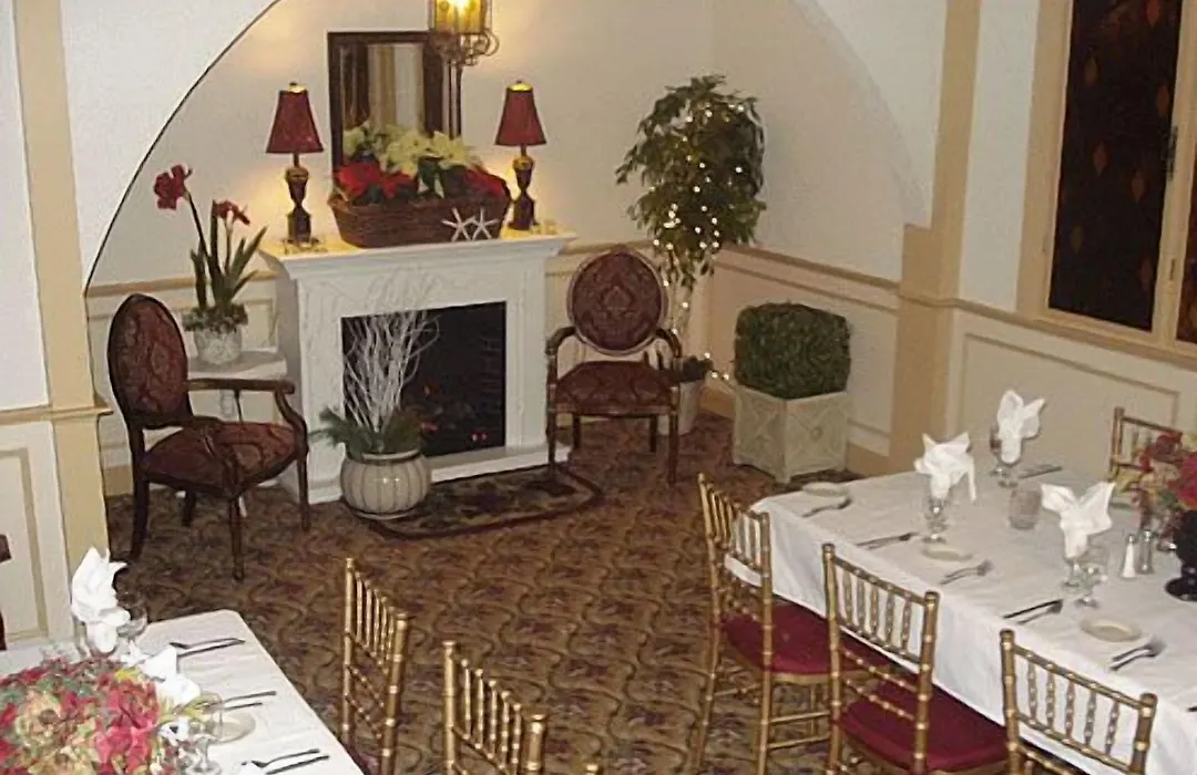 Shoreway Acres Inn & Cape Cod Lodging-1