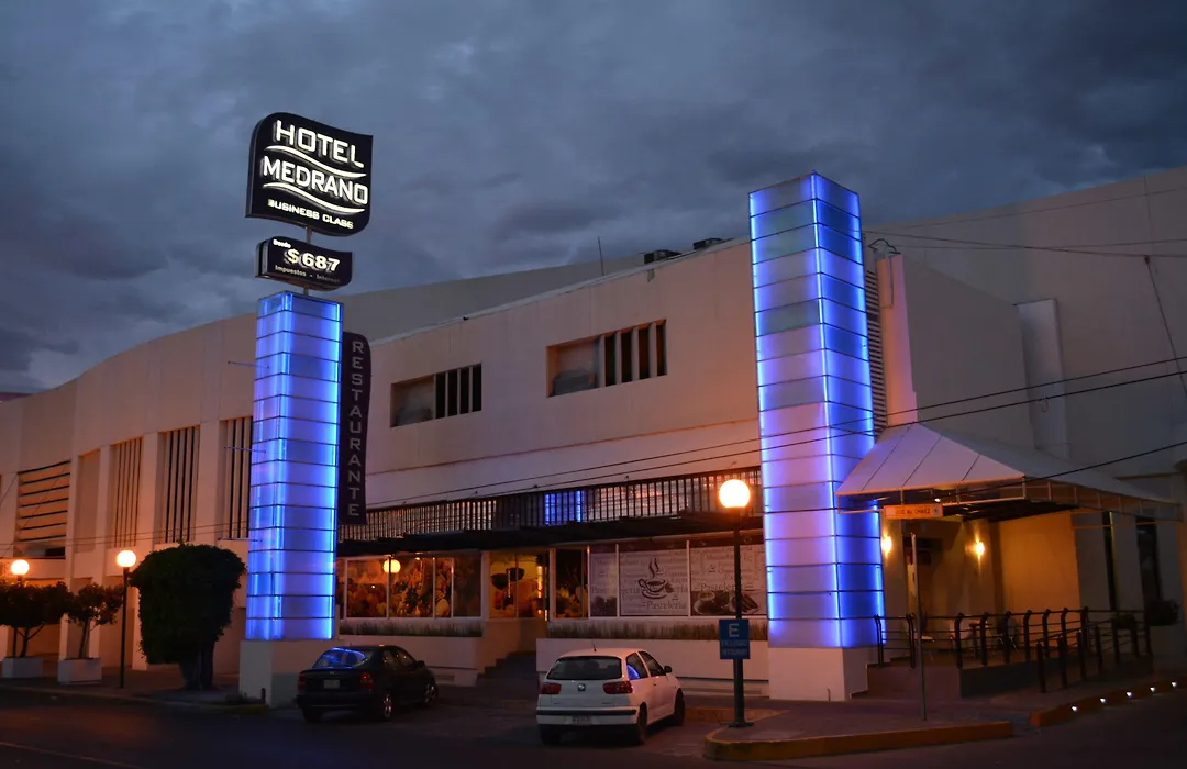 Hotel Medrano Tematicas And Business Rooms Aguascalientes-1