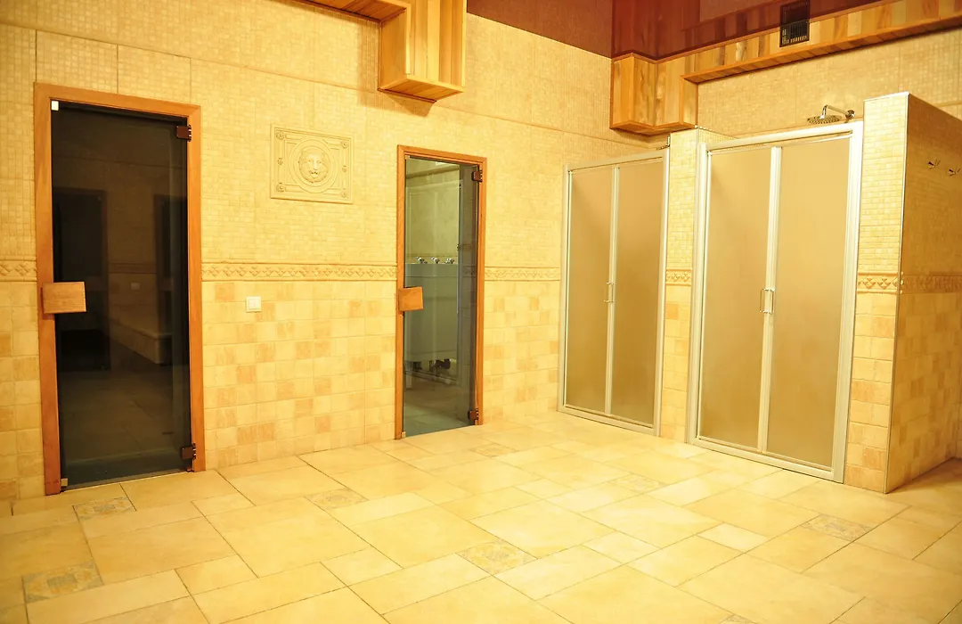 Diplomat Club Hotel-1