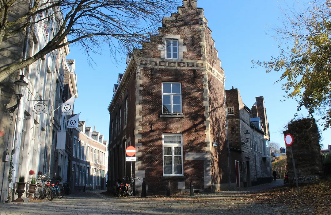 Galerie Hotel Dis-1