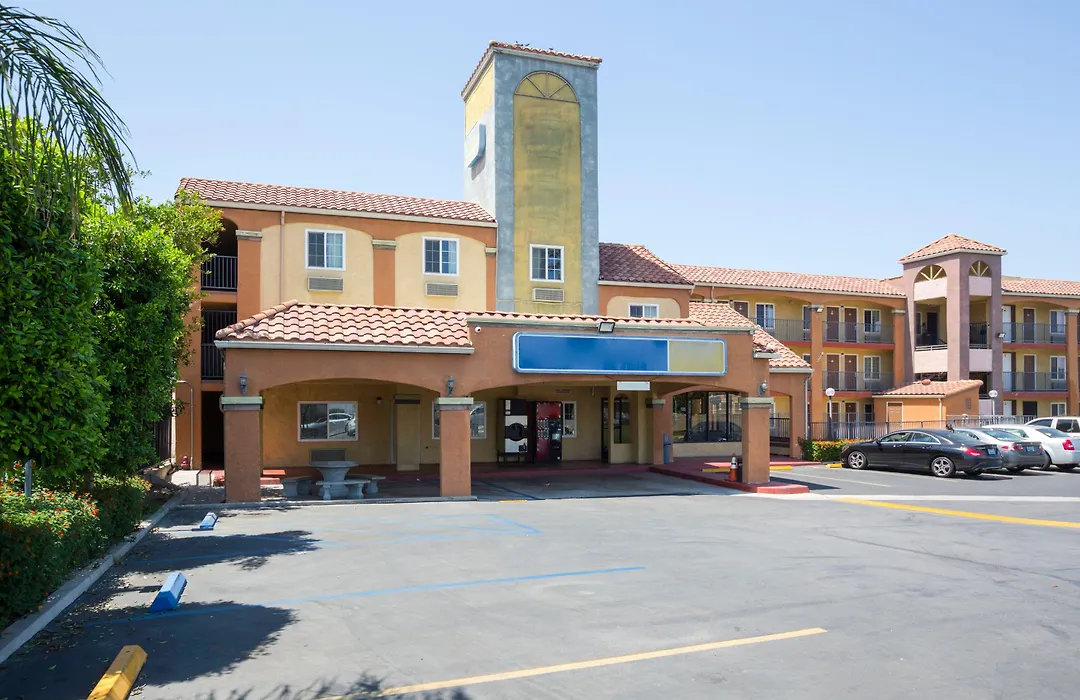Hotel Corona Ca - Hwy 91-1