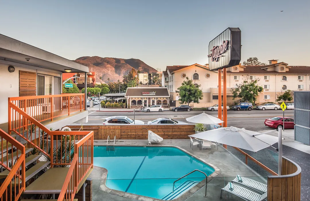 The Tangerine - A Burbank Hotel-1