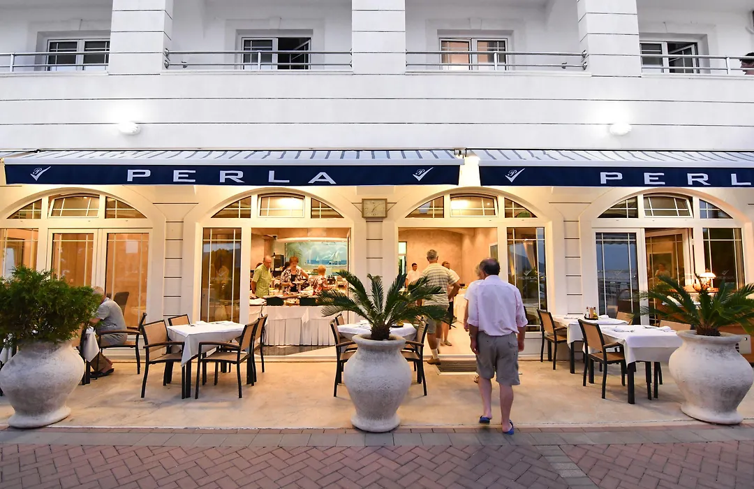 Hotel Perla-1