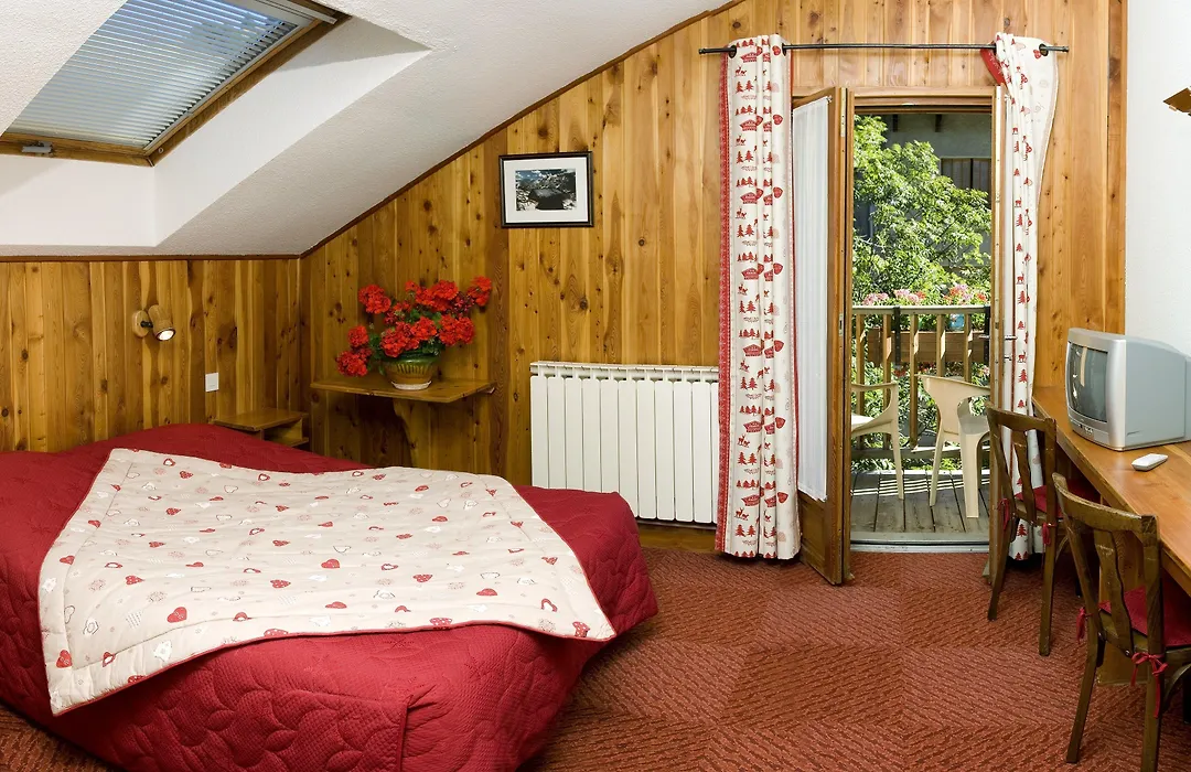 Hotel Le Chamois Logis-1