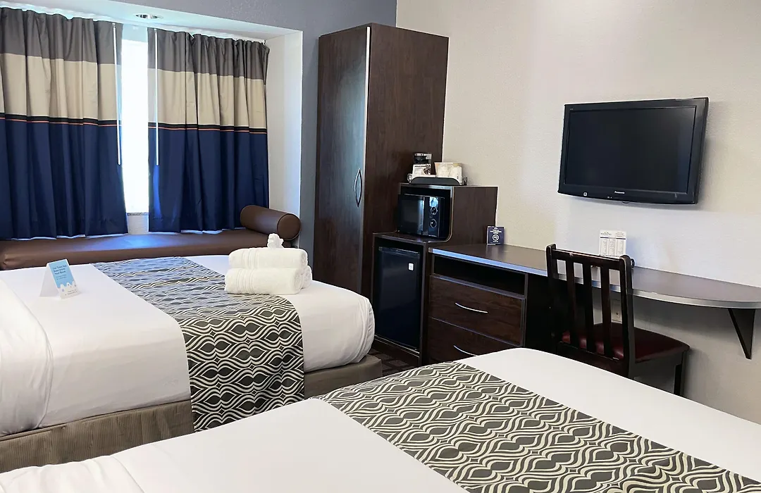Microtel Inn & Suites By Wyndham Michigan City-1