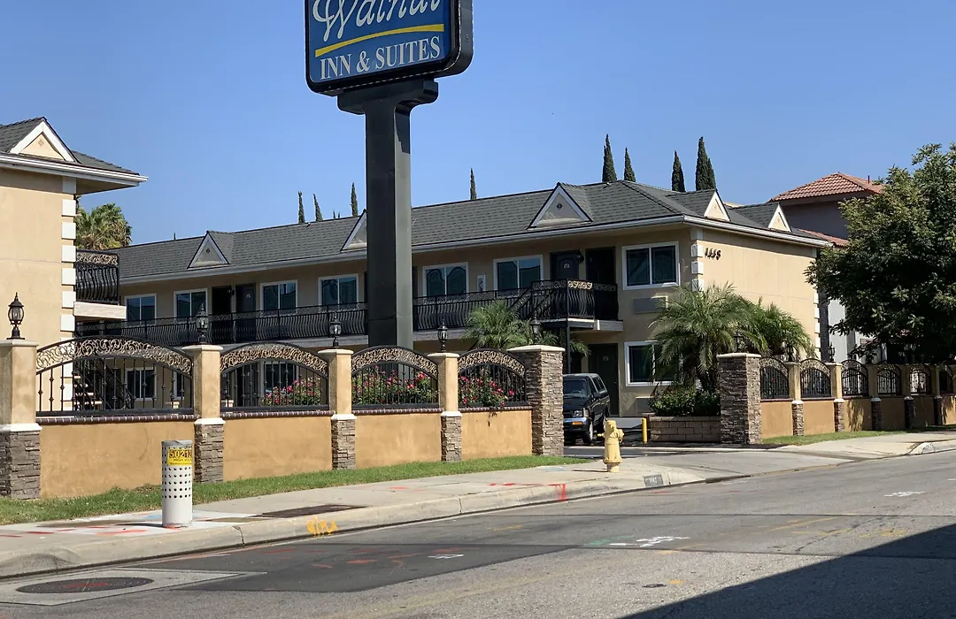 Walnut Inn & Suites West Covina-1