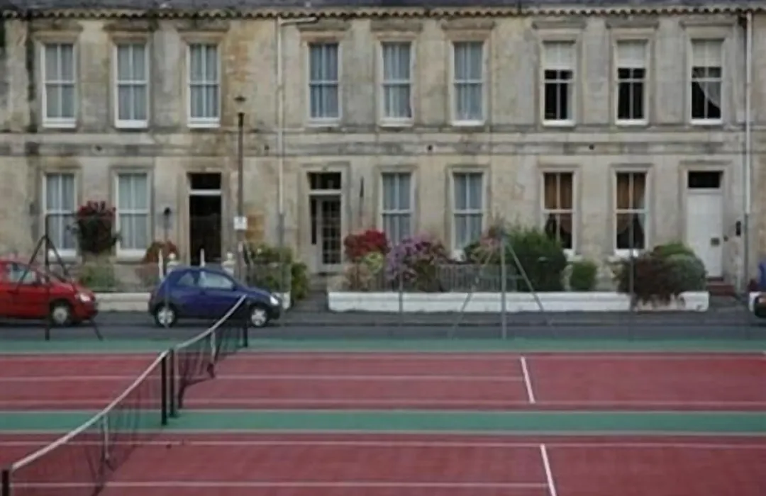 Eglinton Guest House-1