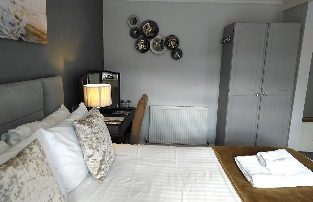 Barclay Court Guest House-1