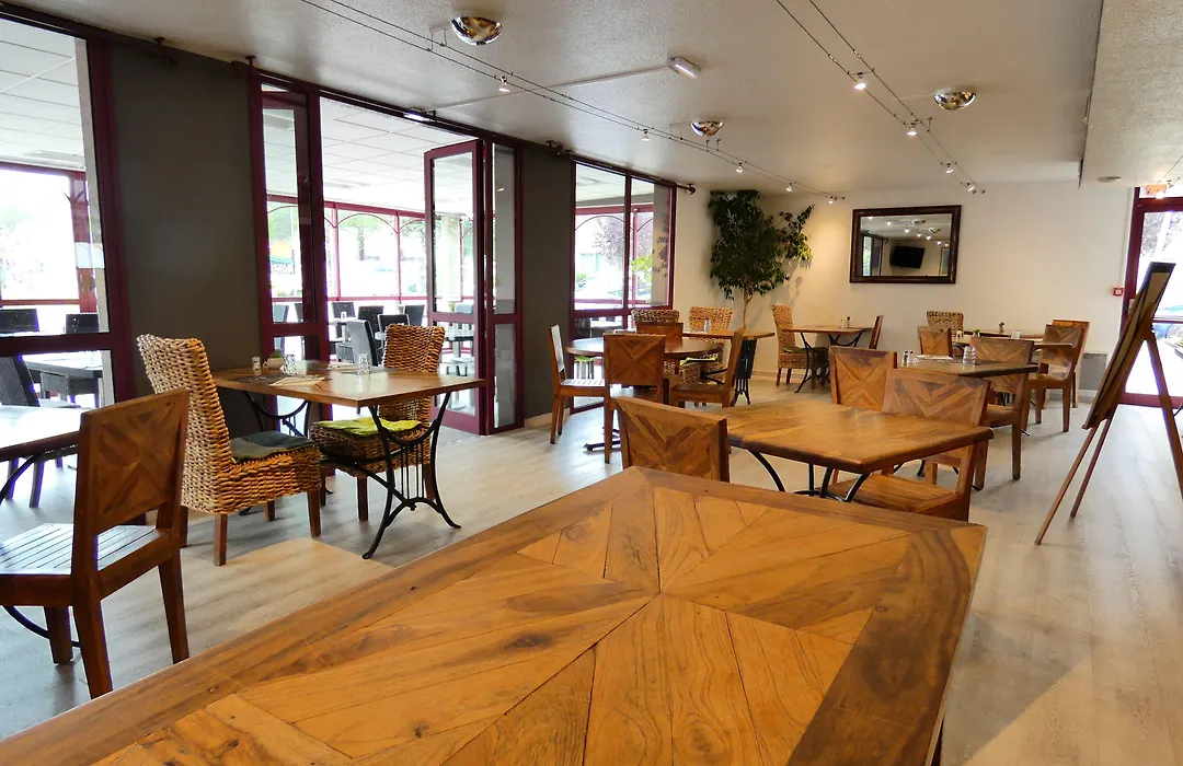 Hotel Du Parc Limoges & Restaurant "Le Temps D'Une Pause"-1