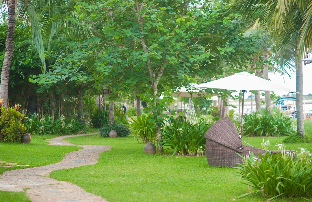 Vinh Hung Riverside Resort & Spa-1