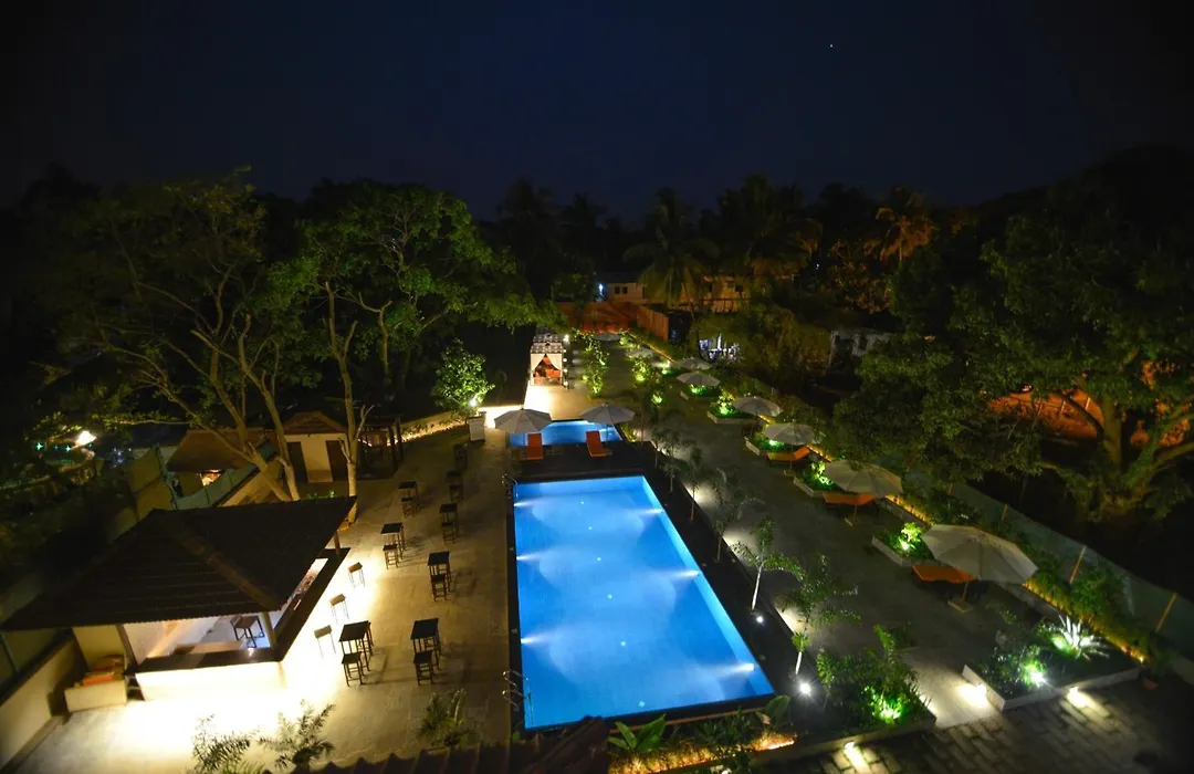 Sinq Beach Resort-1