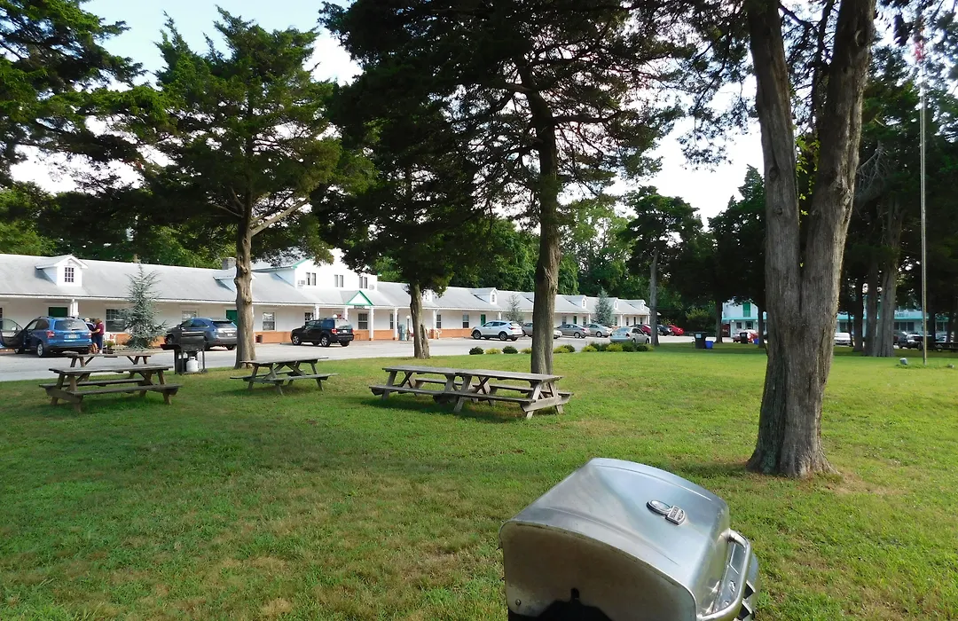 Hyland Motor Inn-1