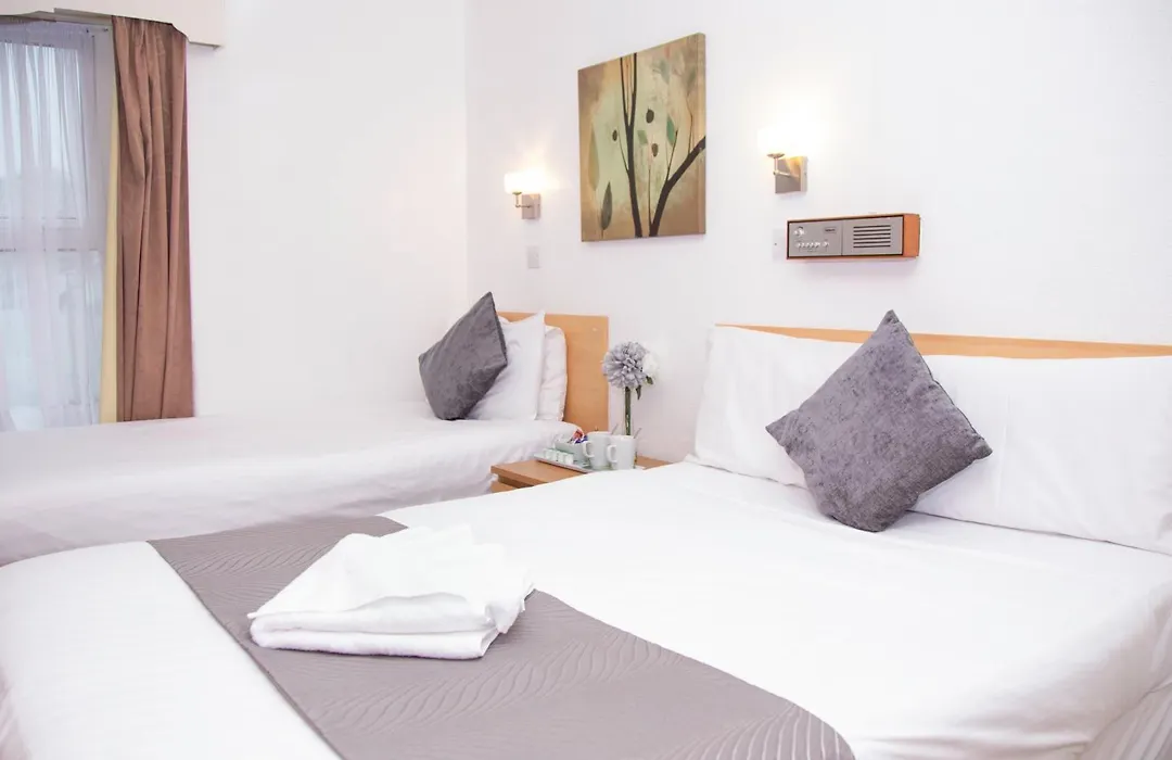 The Kynance House On Plymouth Hoe ,26 Ensuite Rooms-1