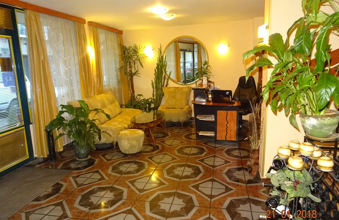 Hotel Color-1