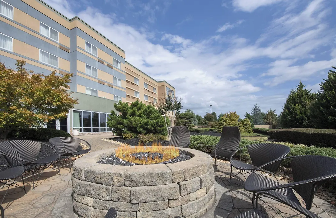 Courtyard Atlanta Mcdonough-1
