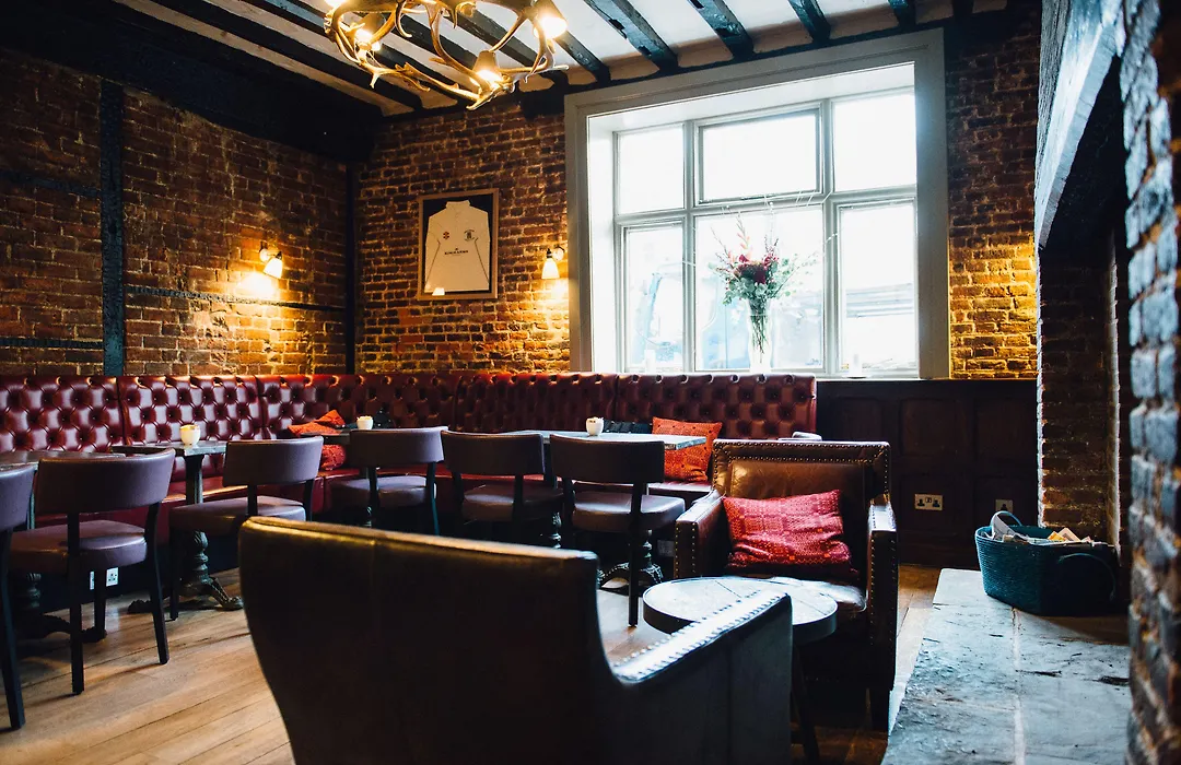 Kings Arms Hotel-1
