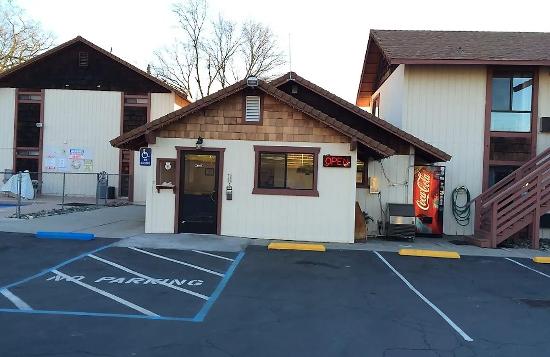 Jamestown Railtown Motel-1