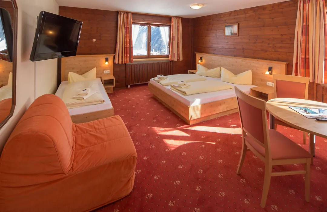 T3 Alpenhotel Garfrescha-1