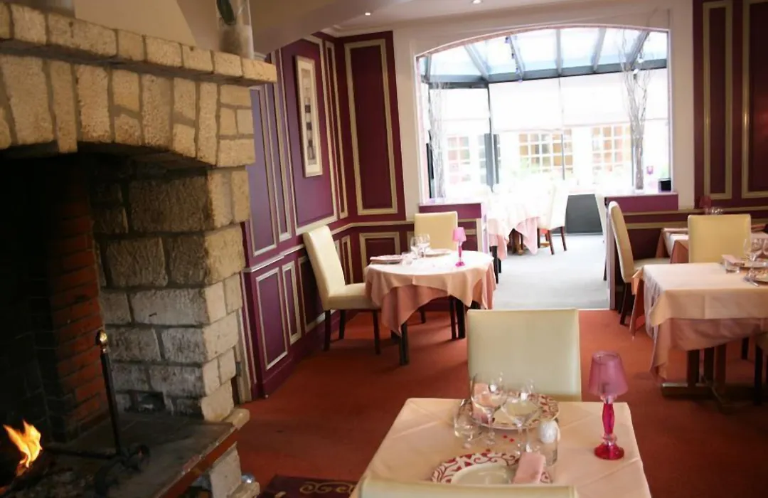 Logis Hotel Restaurant L'Auberge Normande-1