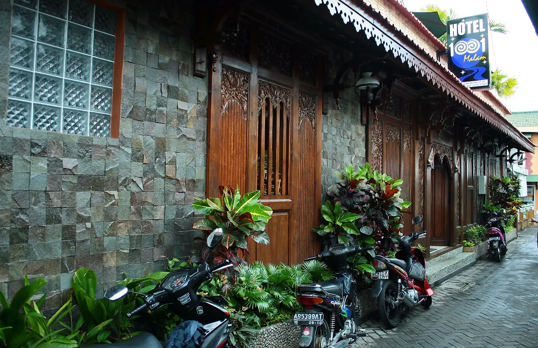 Hotel 1001 Malam-1