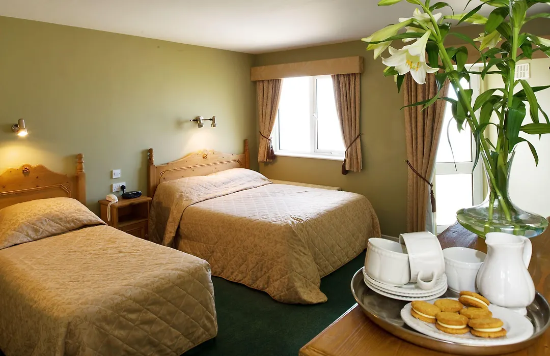 Lehinch Lodge-1