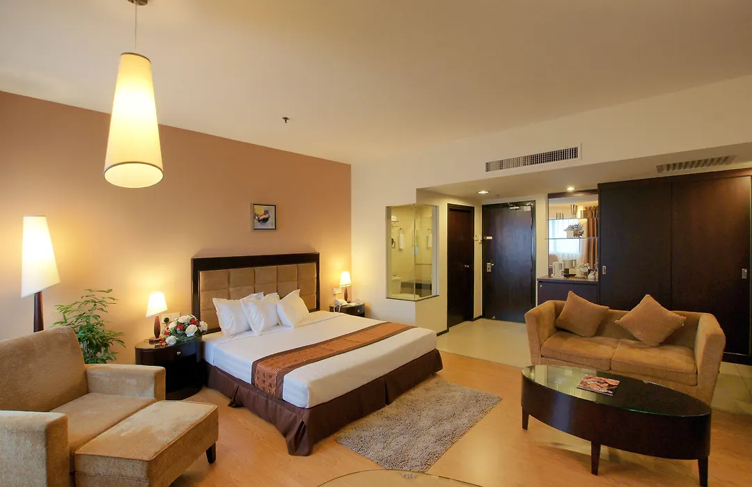 Crystal Crown Hotel Johor Bahru-1