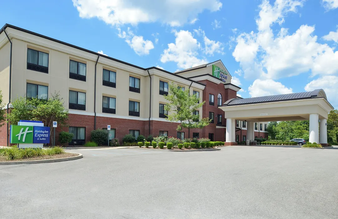 Holiday Inn Express & Suites Fairmont By Ihg-1