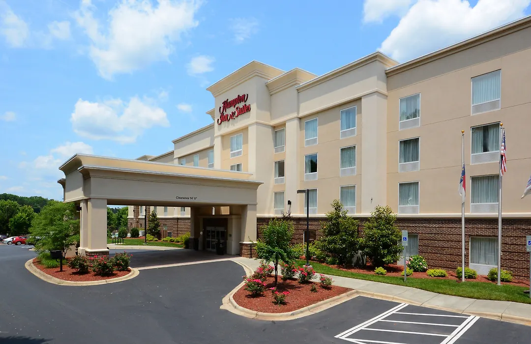 Hampton Inn & Suites Huntersville-1