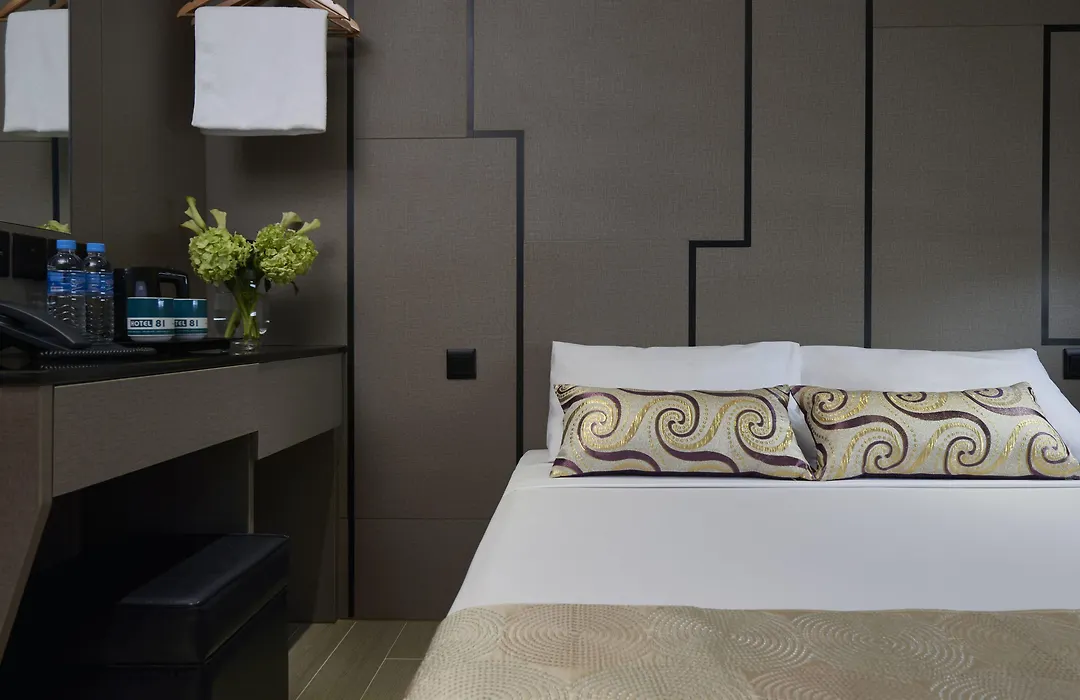 Hotel 81 Gold-1