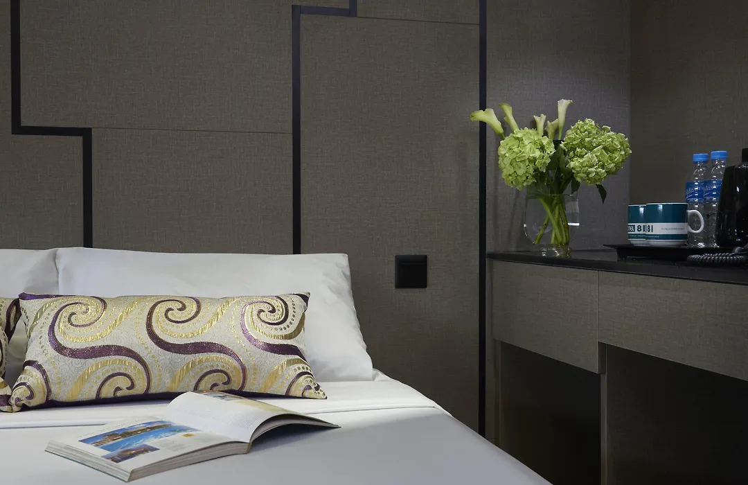 Hotel 81 Gold-1