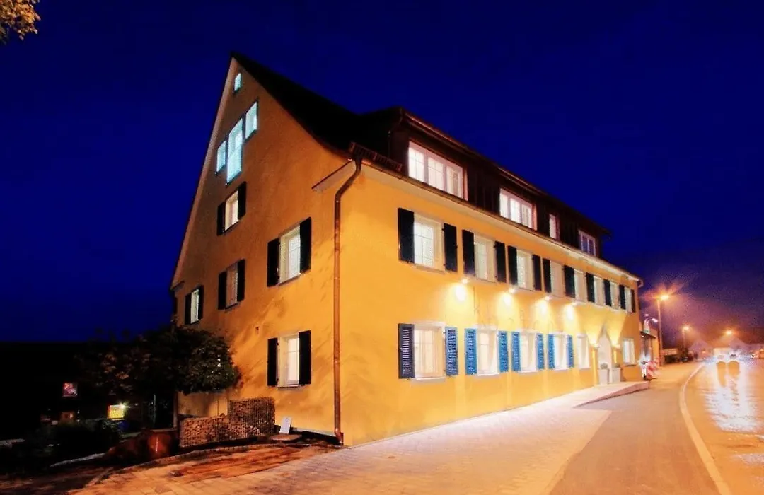 Klozbuecher - Das Landhotel-1