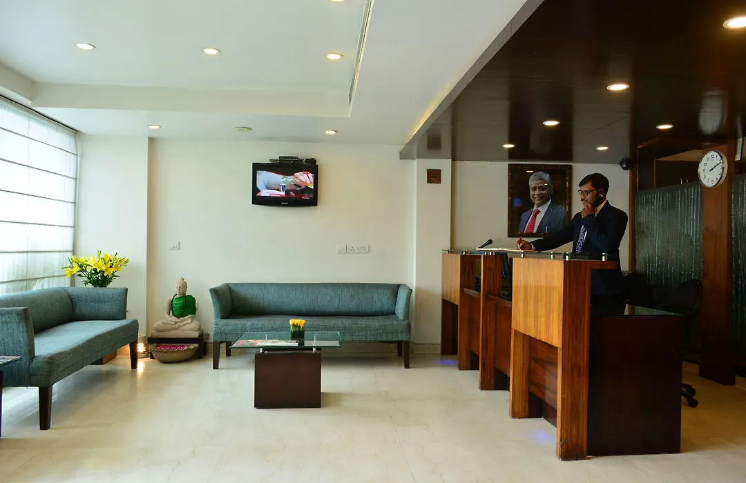 Fabhotel Rockland-1