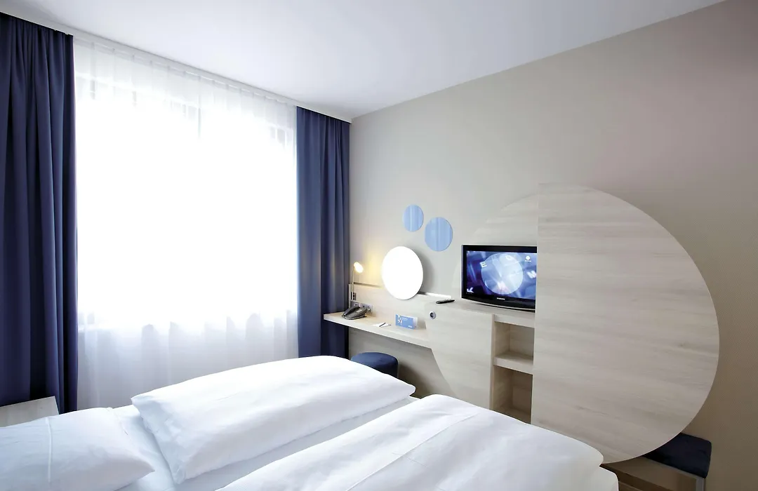 H2 Hotel Berlin-Alexanderplatz-1