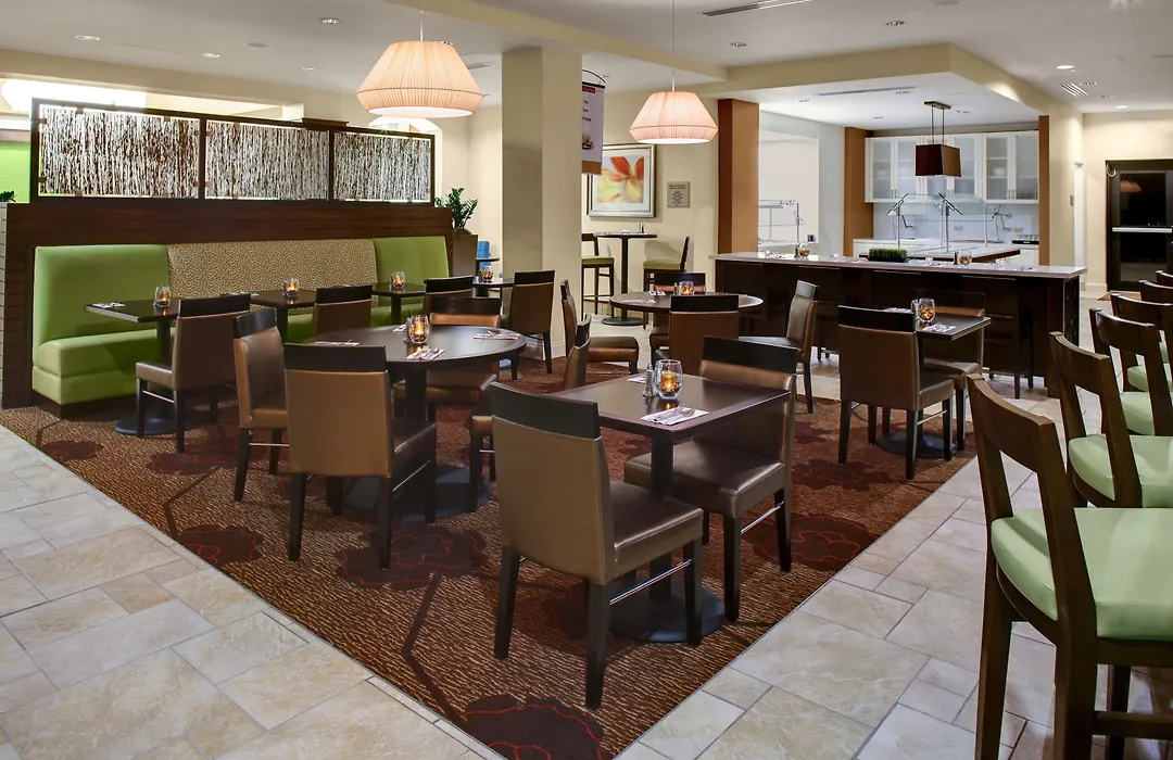 Hilton Garden Inn Edmonton International Airport-1