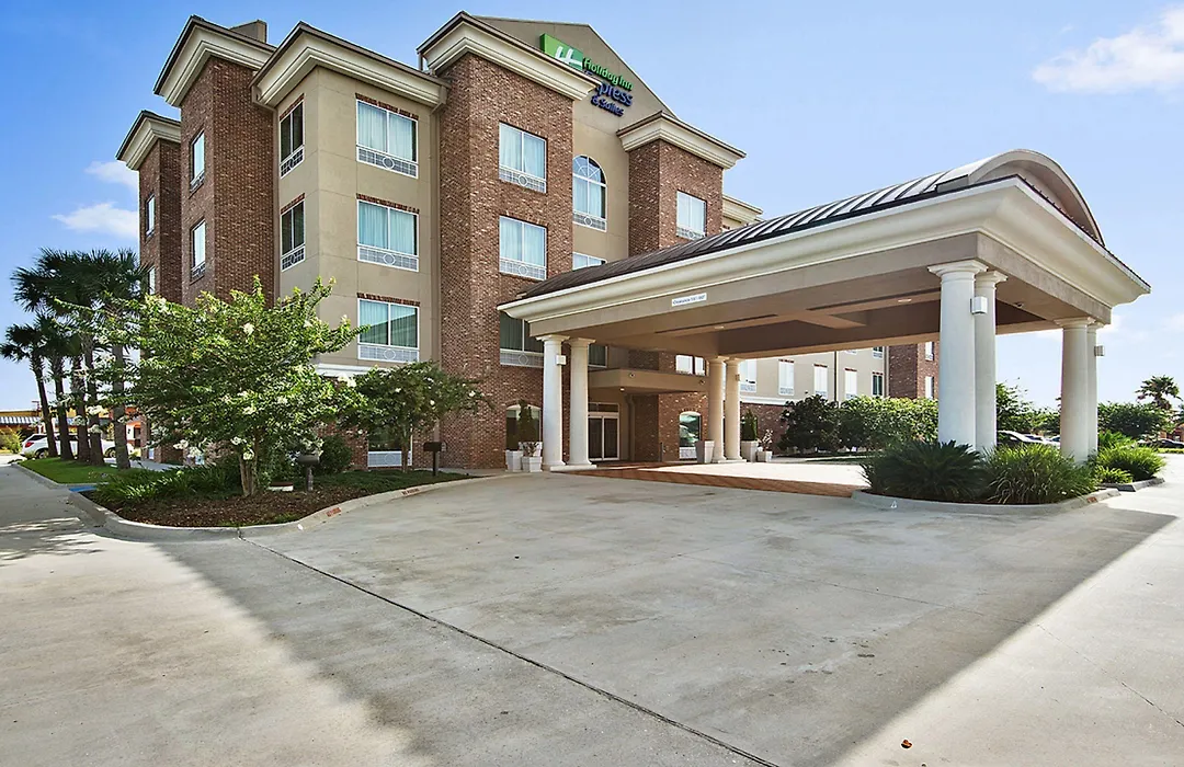 Holiday Inn Express & Suites Gonzales By Ihg-1