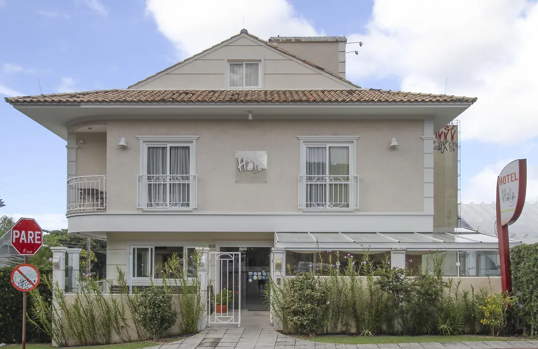 Hotel Hola-1