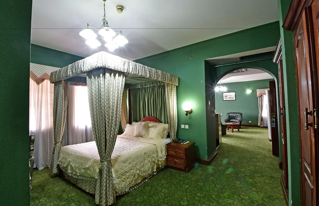 Grand Imperial Hotel-1