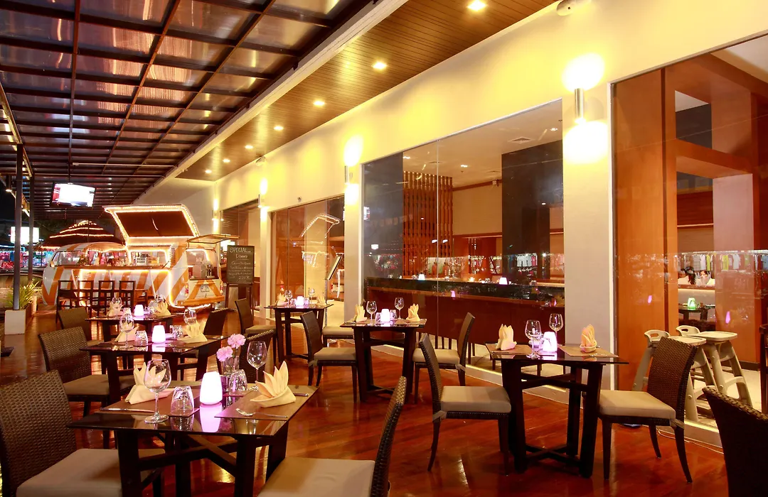 Ashlee Hub Hotel Patong-1