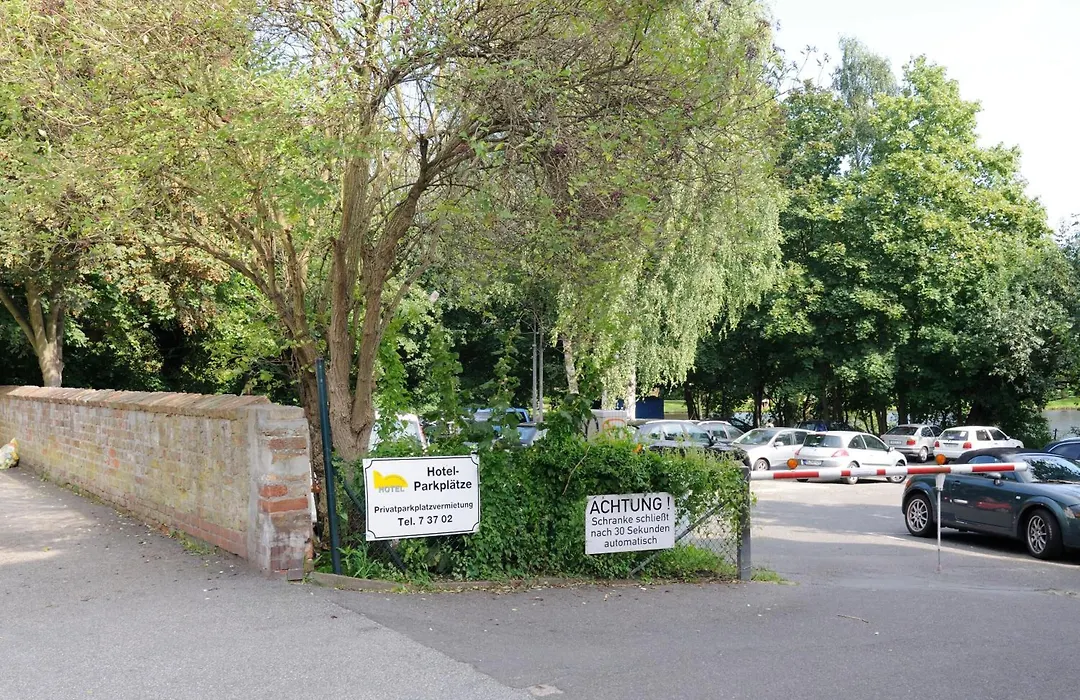 Hotel zur alten Stadtmauer-1