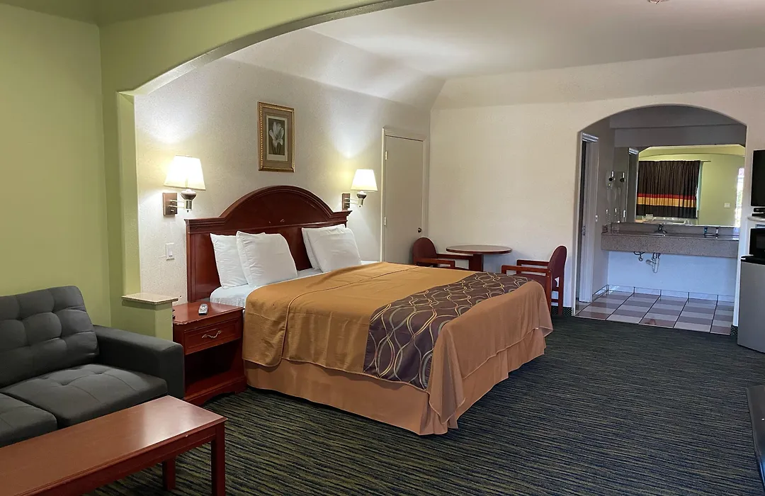 Porter Executive Inn & Suites-1