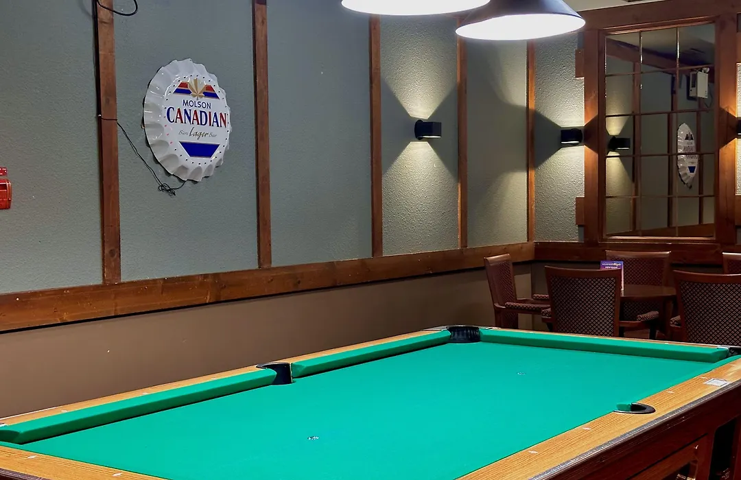 Lacombe Motor Inn-1
