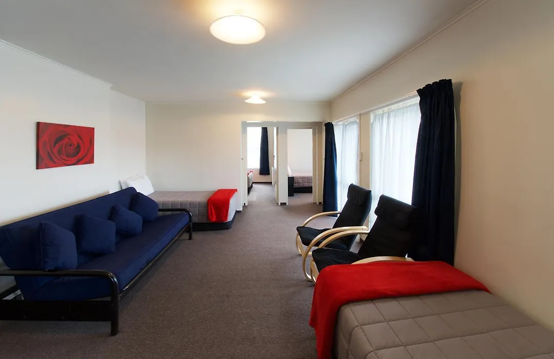 Ambassador Thermal Motel-1