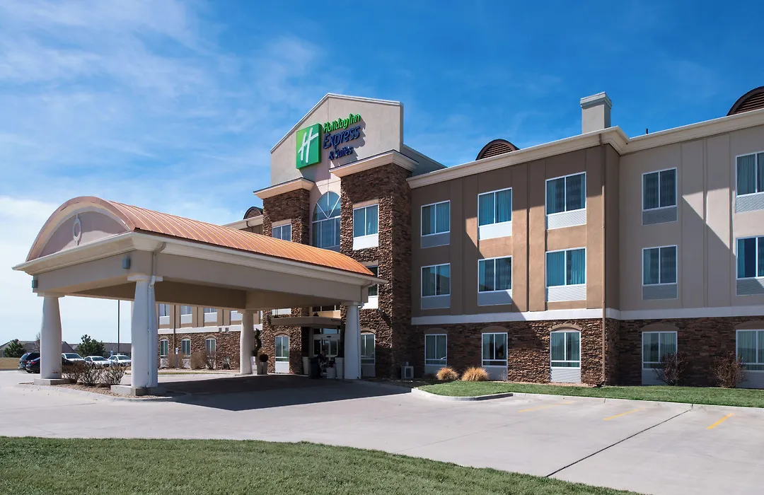 Holiday Inn Express Northwest Maize By Ihg-1