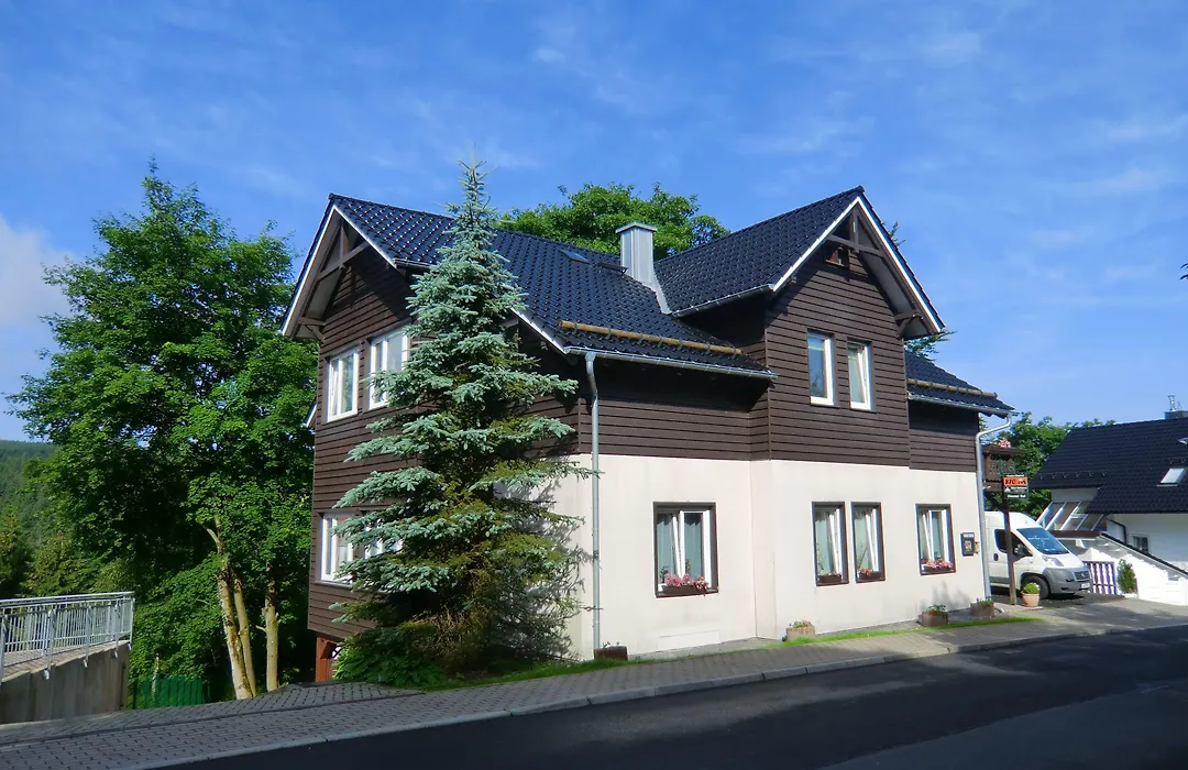 Pension Oberhof 810 M-1