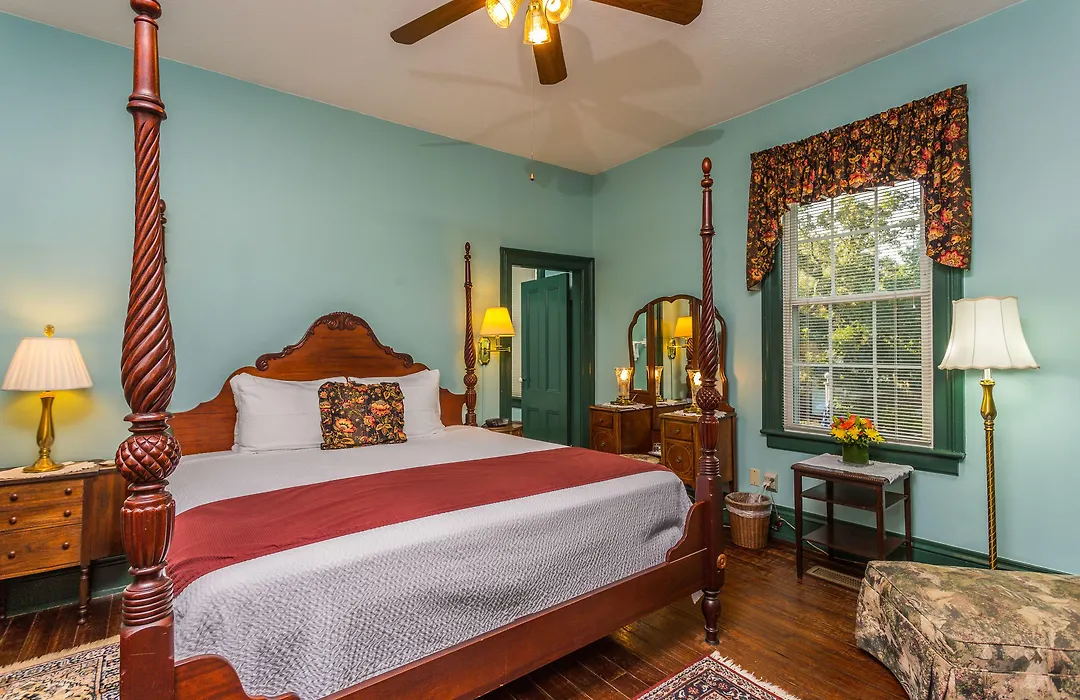 Spencer House Inn-1