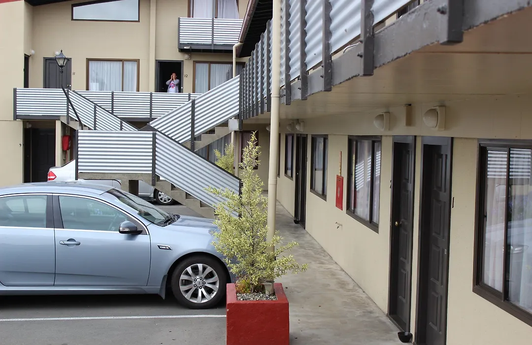 Townsman Motor Lodge-1