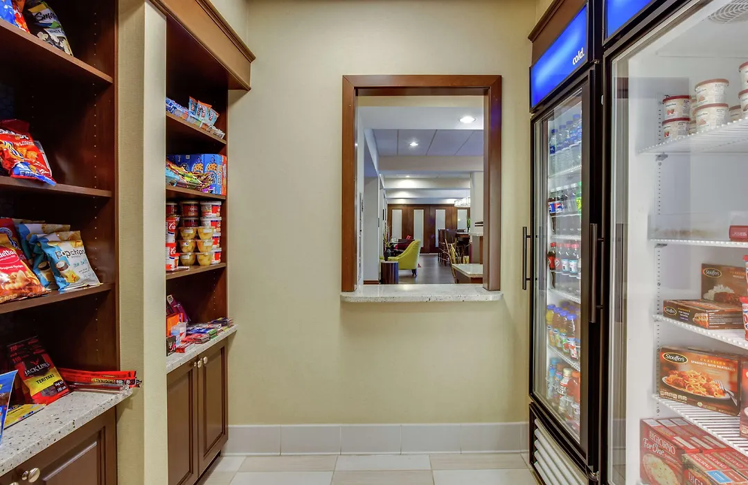 Hampton Inn Ozark-1