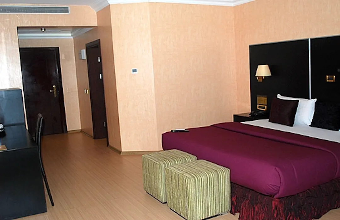 Chesney Hotel-1